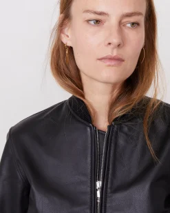 Bomber nela