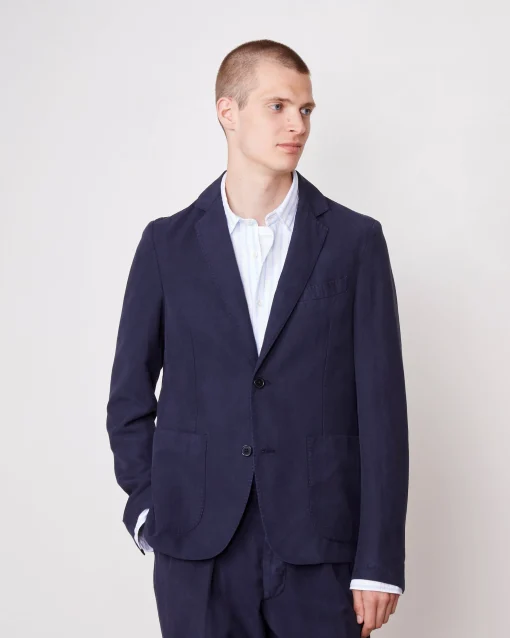 Veste nehemiah